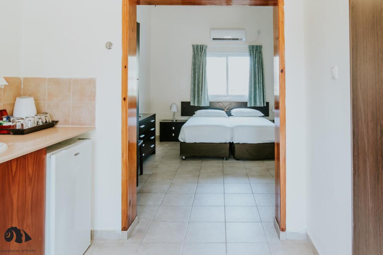 Nachsholim Kibbutz Country Lodging Nahsholim Eksteriør bilde